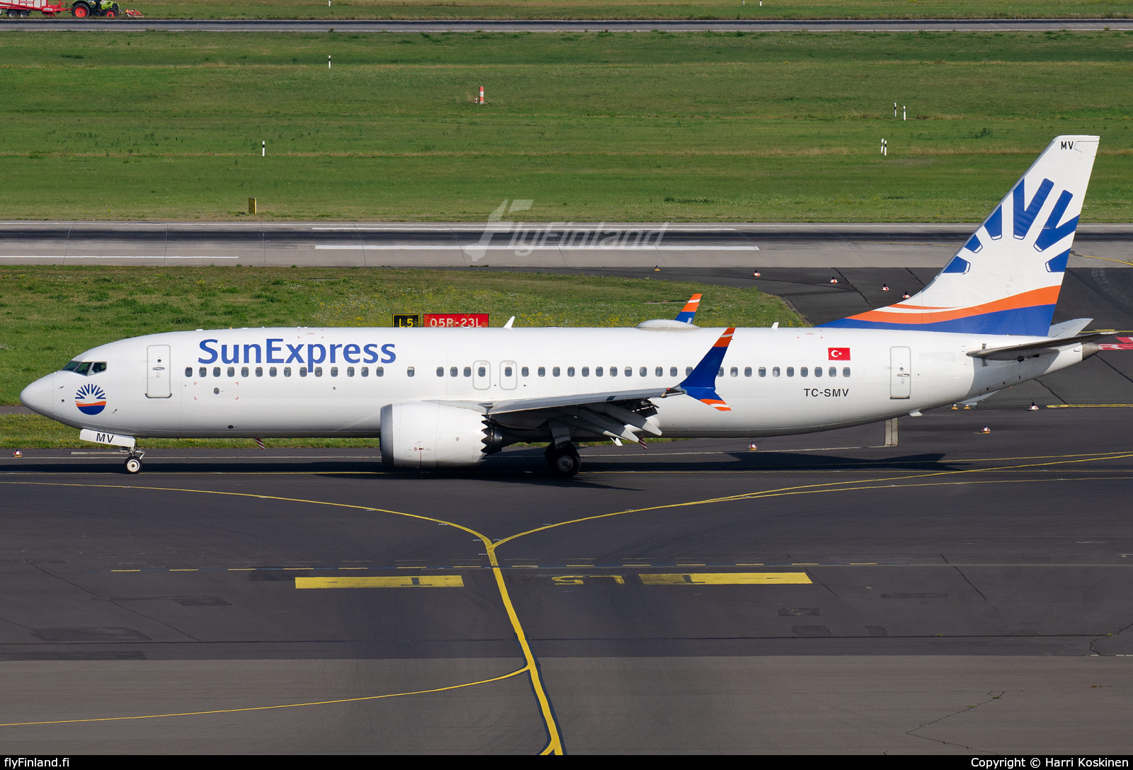 Click photo to fit it into the screen 56601