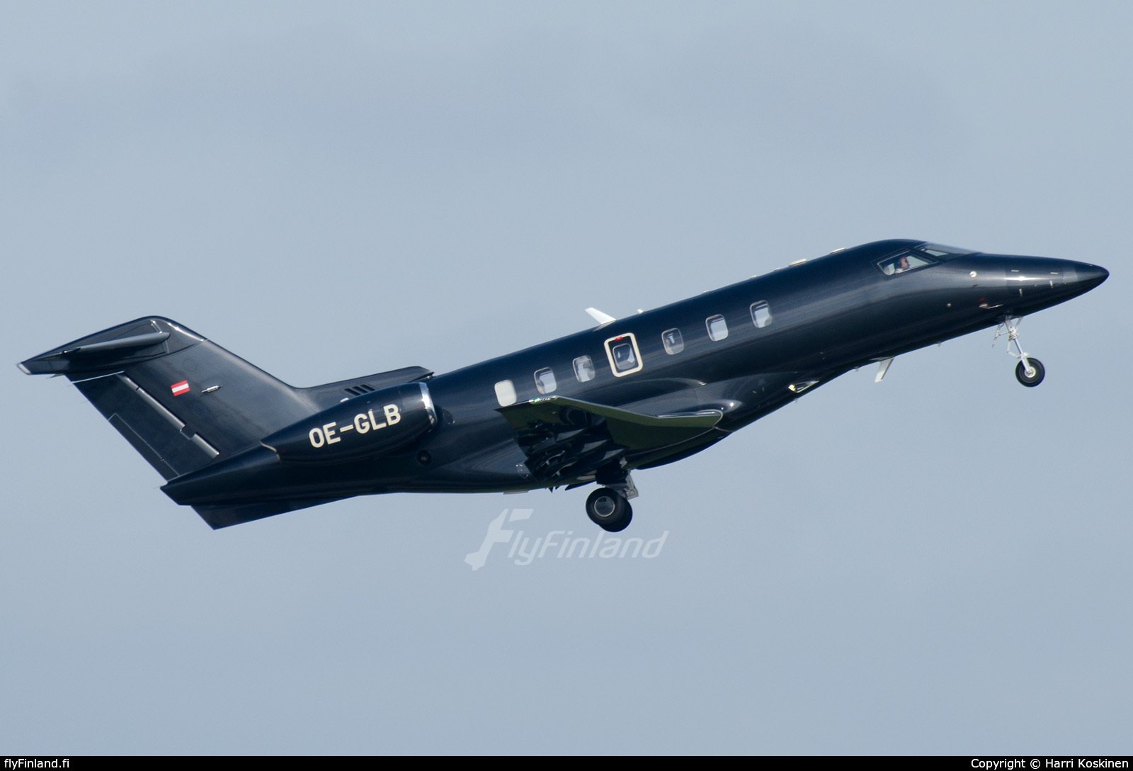 Click photo to fit it into the screen 56616