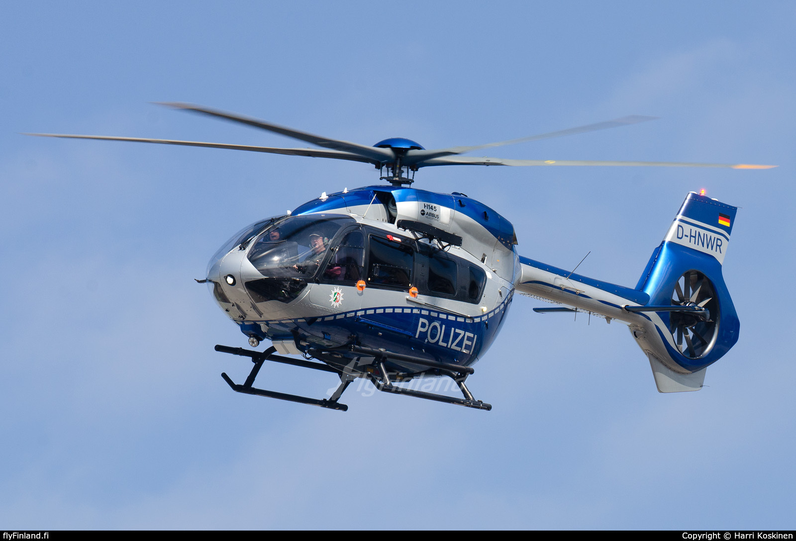 Click photo to fit it into the screen 56617