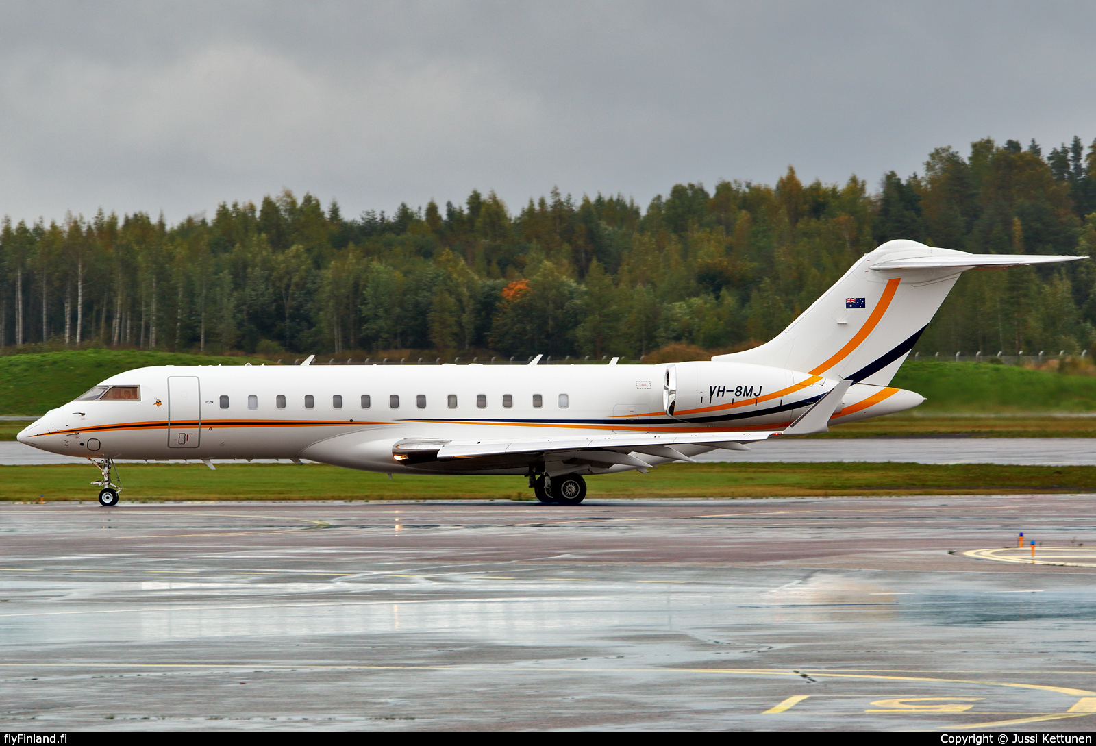 VH-8MJ